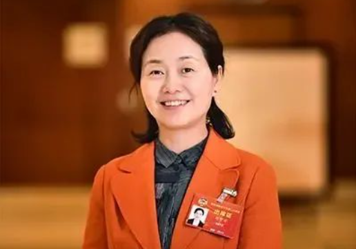 湖南省政協(xié)委員邱夢丹