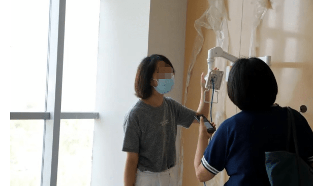 技術(shù)示范效應(yīng)：帶動(dòng)行業(yè)升級(jí)